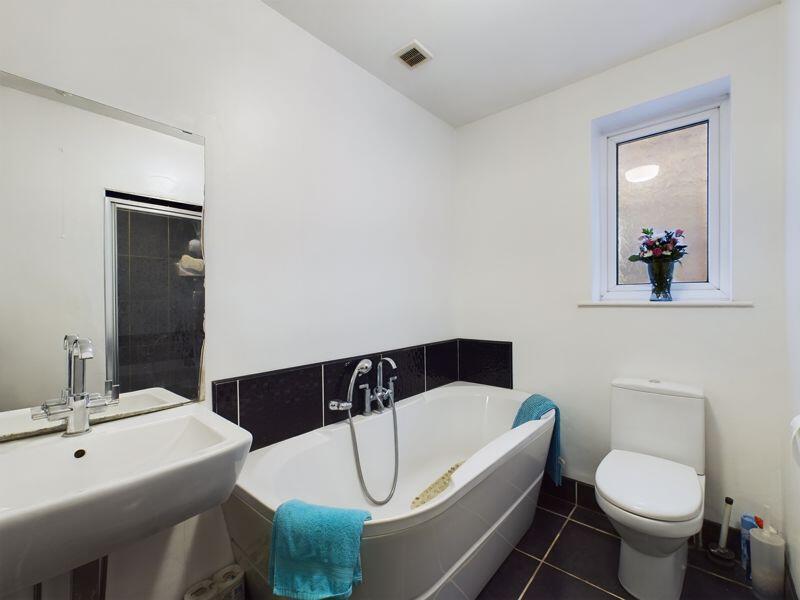 Family Bath &amp; Shower Room
