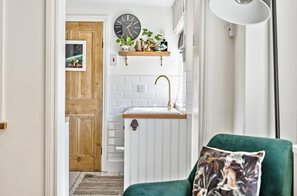 1290138-22-682495...