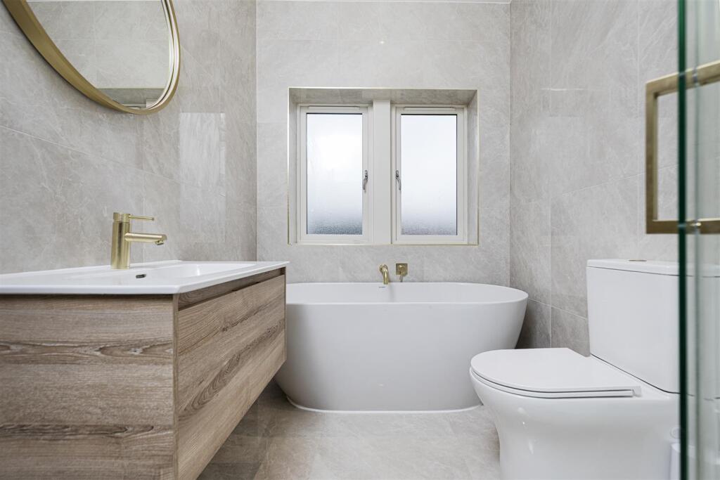Yew Tree Farm - Bathroom 1.jpg