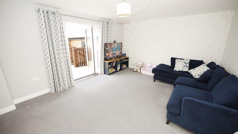 Spacious living room