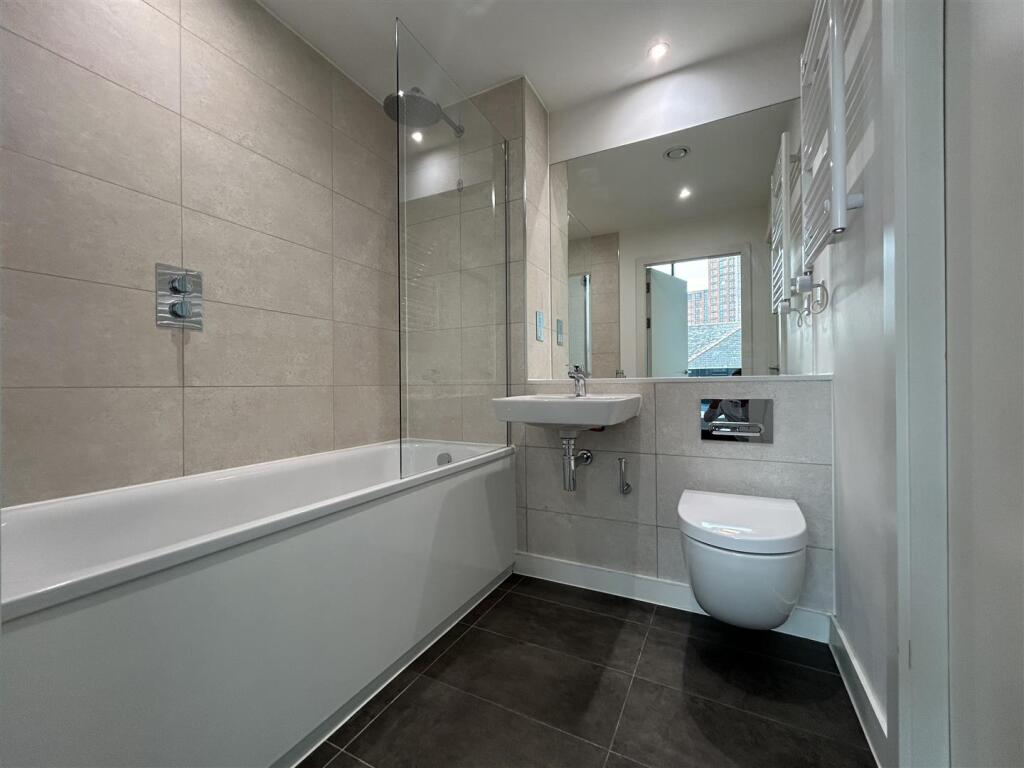 Bathroom.jpeg
