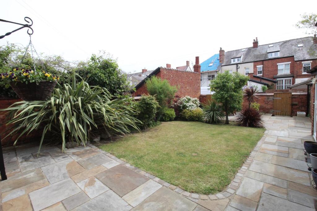 St Thomas Road, 14 Garden.JPG