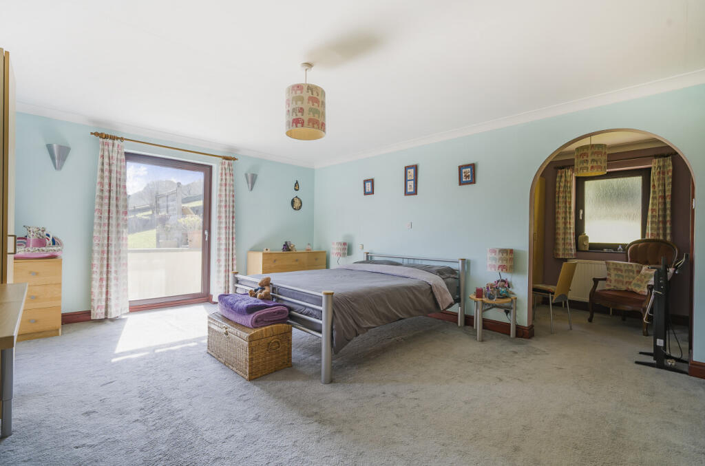 Main Bed