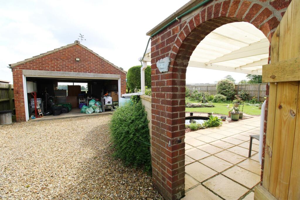 Double Garage Workshop