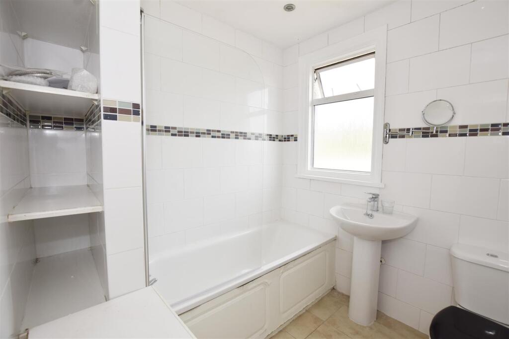Bathroom copy.jpg
