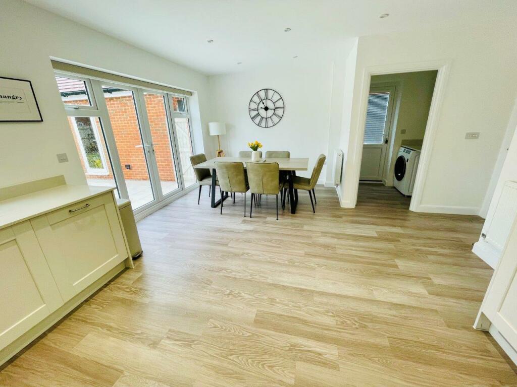 Kitchen/Dining Room