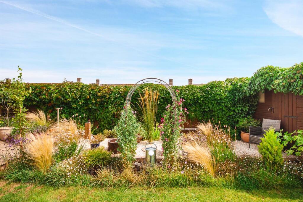 32 Oxford Square 23.jpg