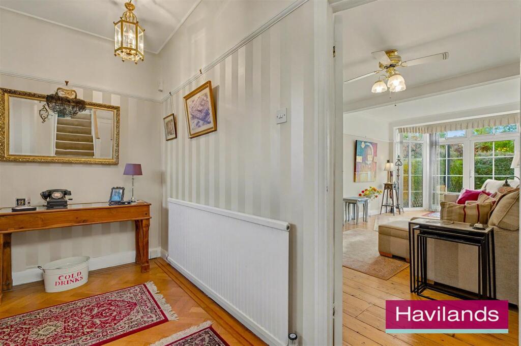 Bincote Road EN2-21.jpg