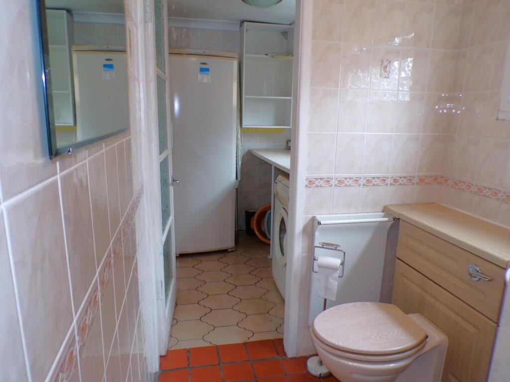 GreenLane109wc.JPG