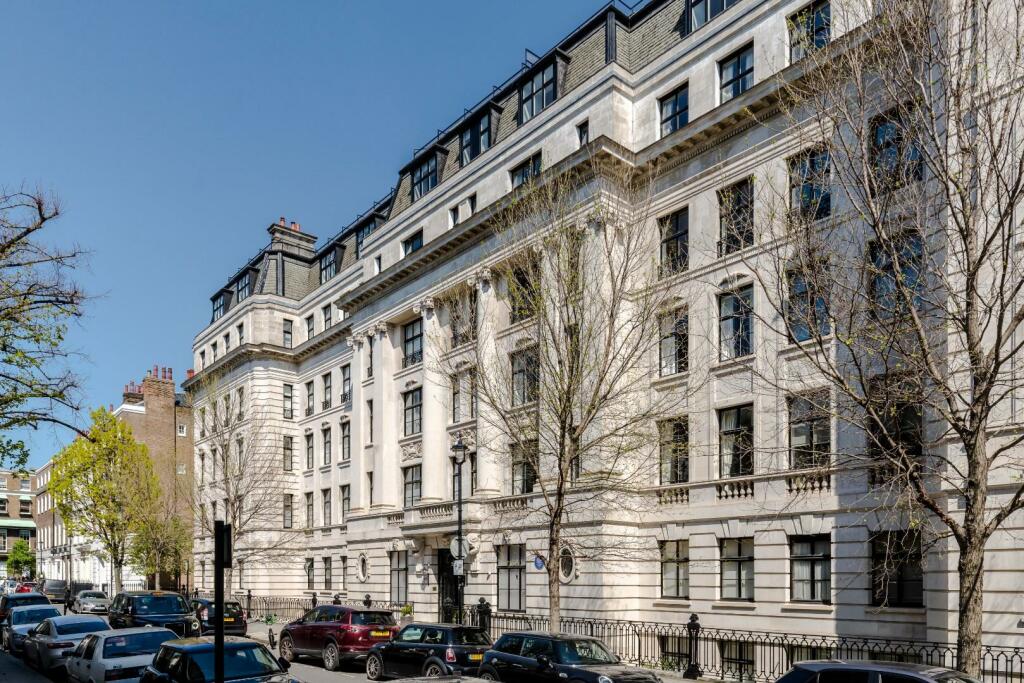 11, 2 Mansfield Street-12.jpg