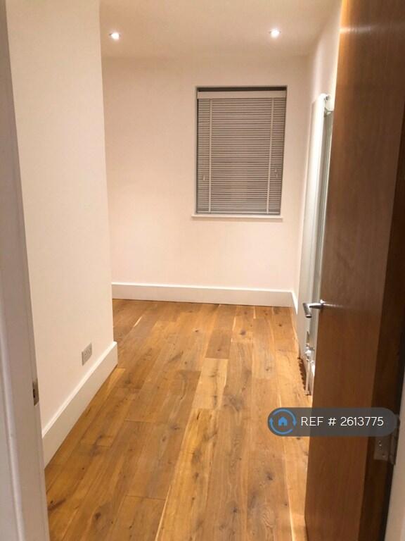 Small Bedroom