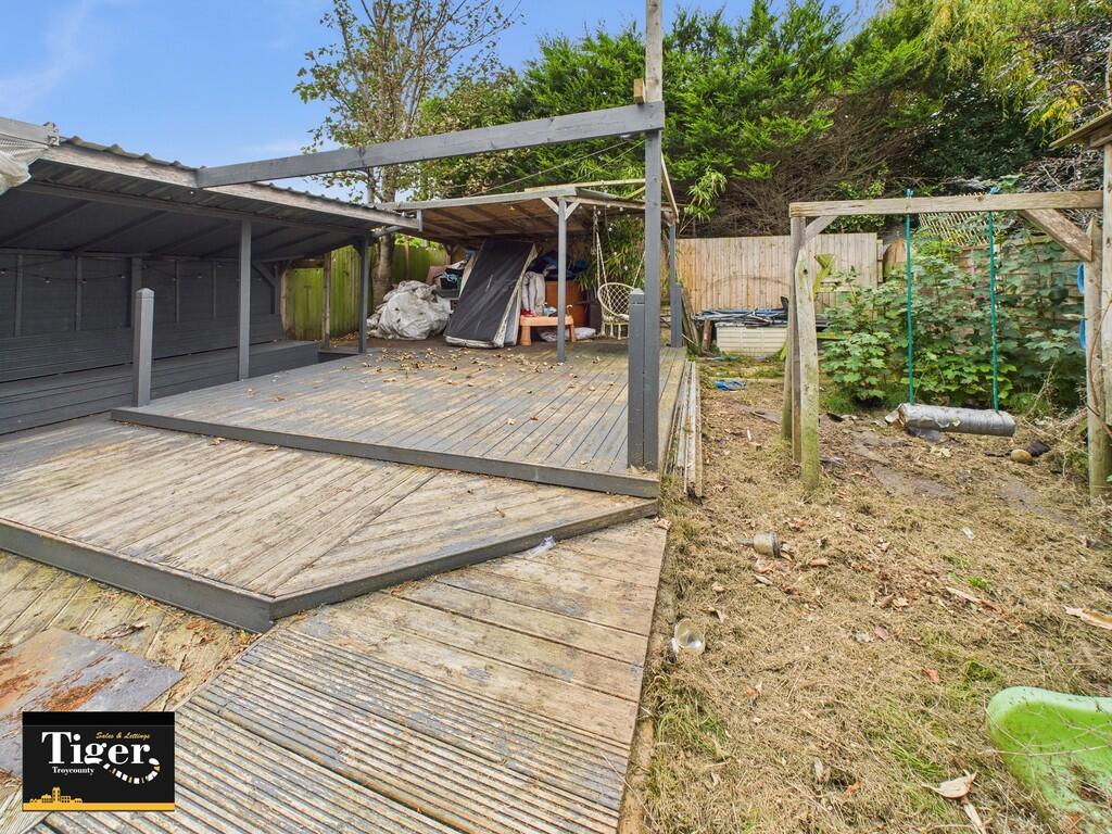 CAM02176G0-PR0730...