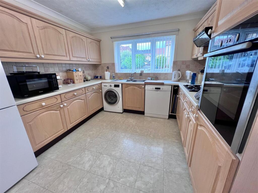 kitchen diner 4.jpg