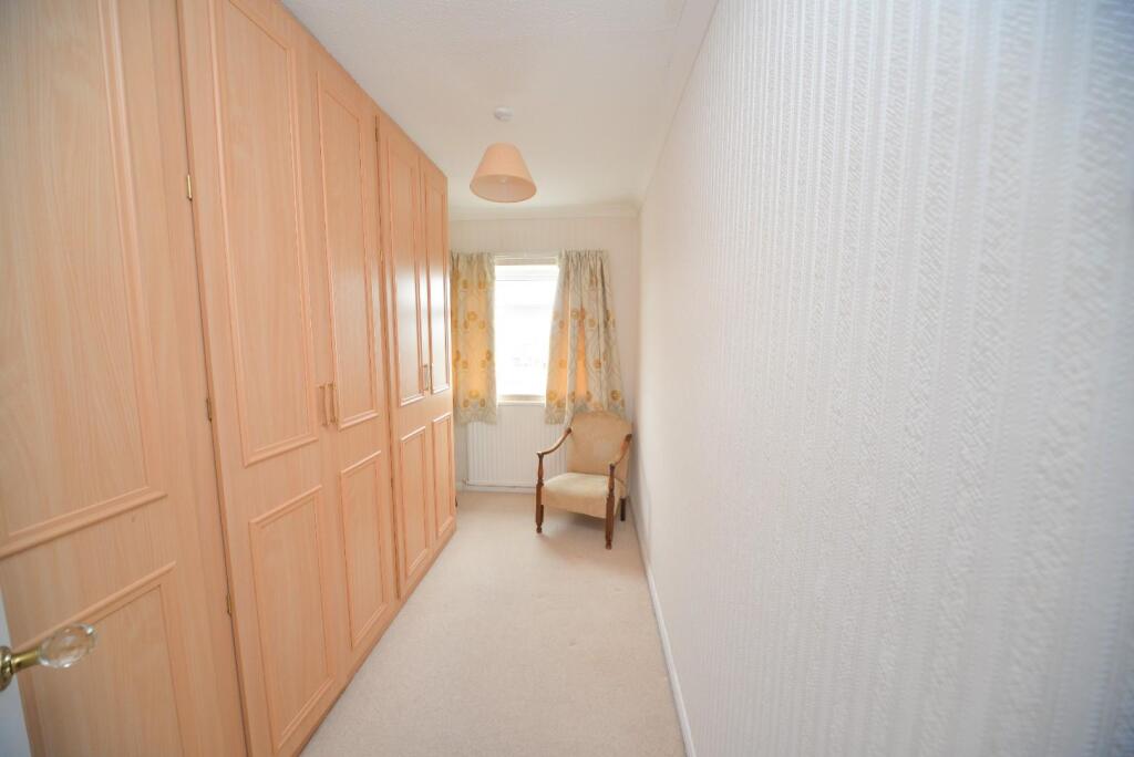 Bed 2 - current dressing room.jpg