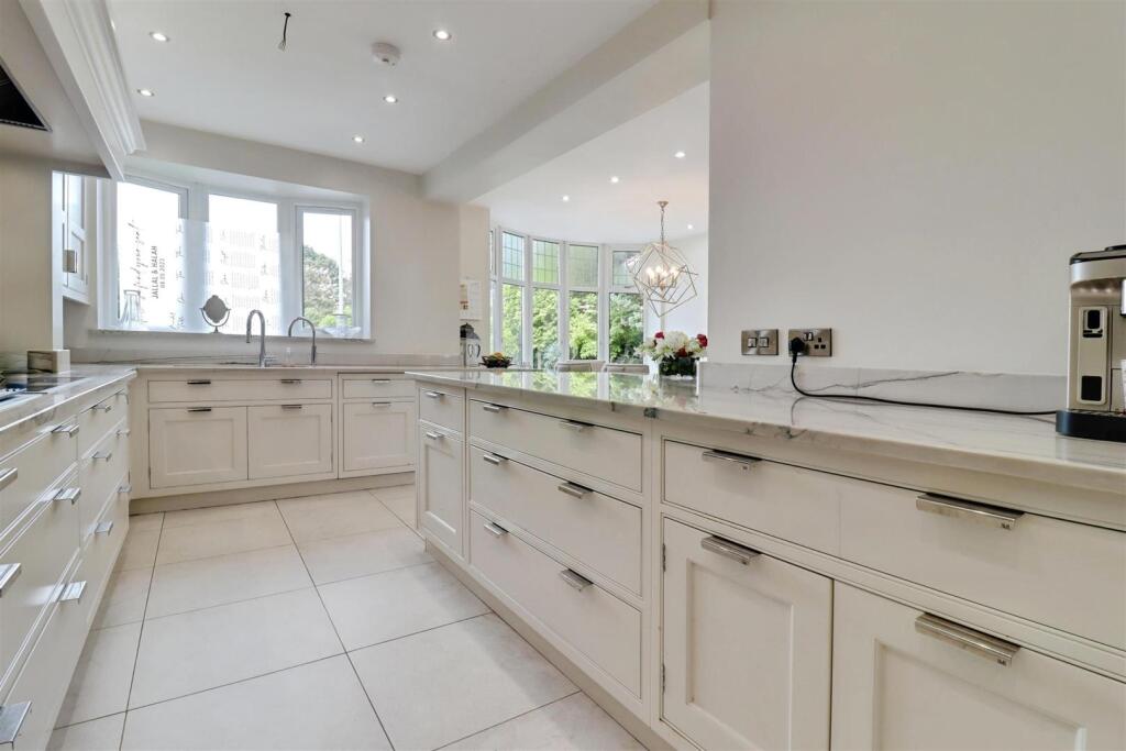 user_edited_photo-48844111_user-edited-6c51fea4-1a