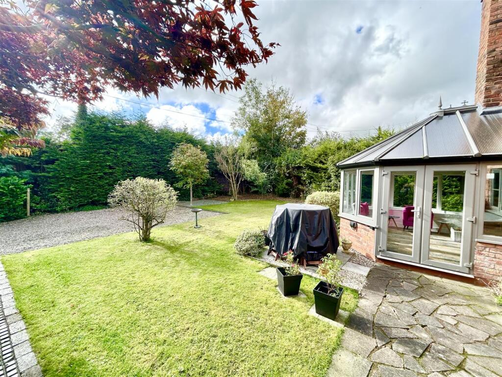 garden1.JPG