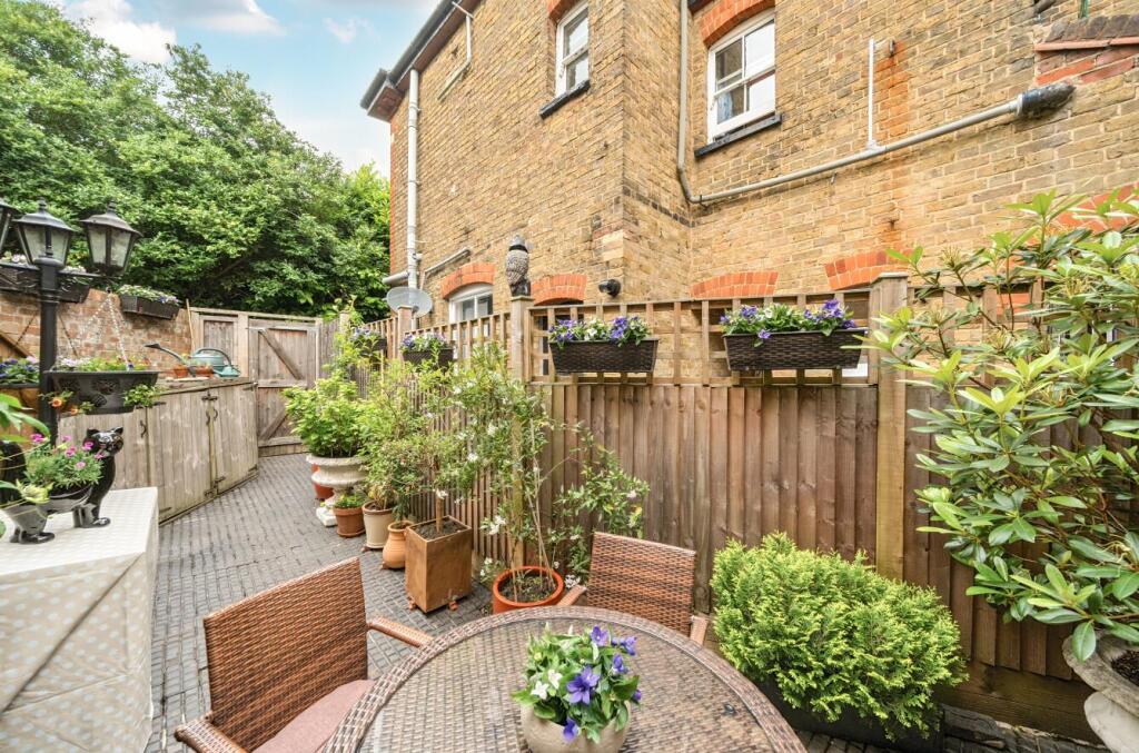 Davidson Frost-Wellings, DFW, Green Lane, Stanmore