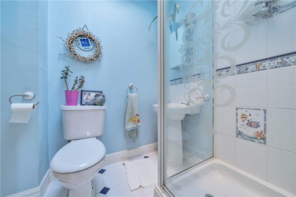 Davidson Frost-Wellings, DFW, The Highway, Shower 