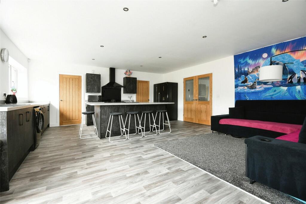 Kitchen-Diner/Family