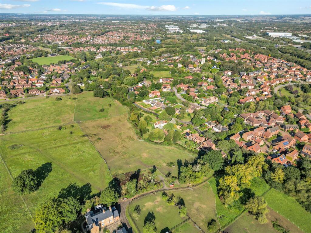 loughton8.jpg