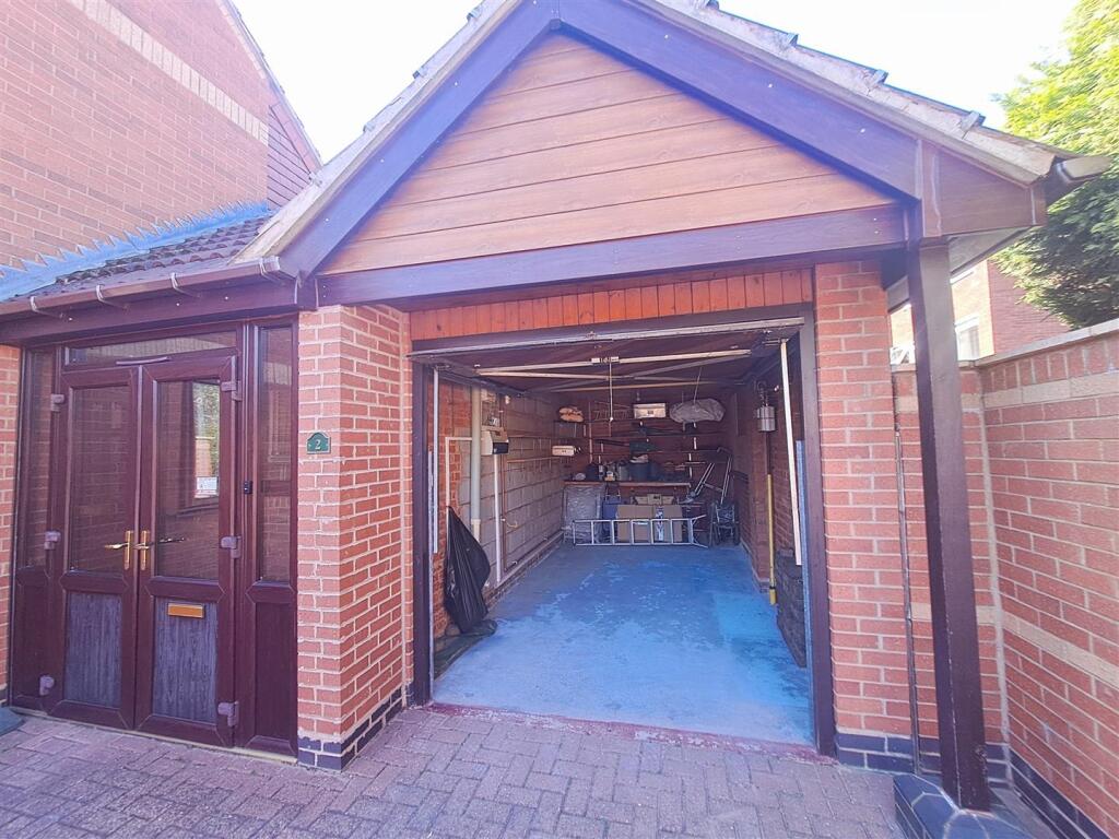 Side Garage