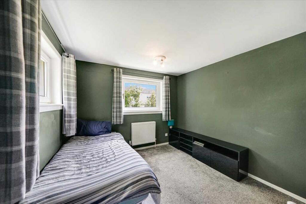 Bedroom Three (2)