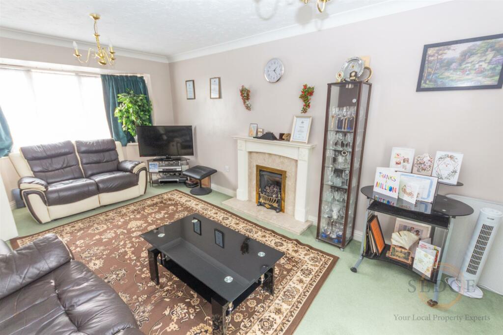 3 pine court -3.jpg
