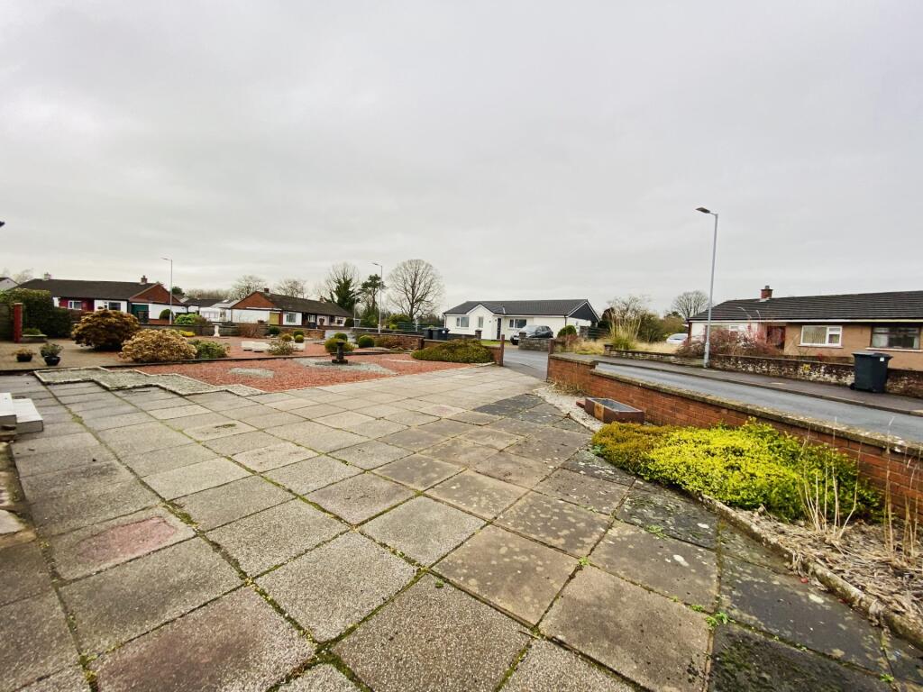 22 Mossdale, Dumfries, DG1 3RG - Braidwoods Solici