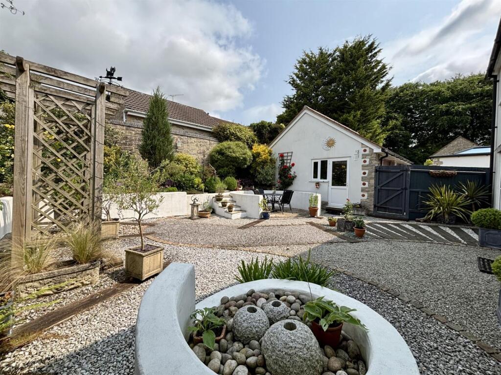 Garden.jpg