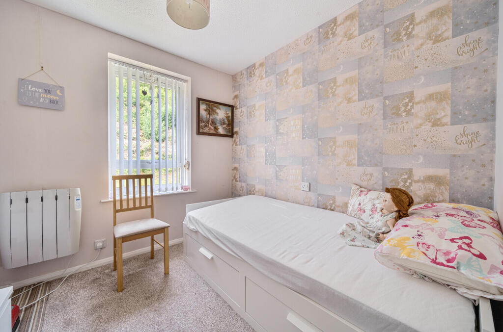 1305319-10-684813...