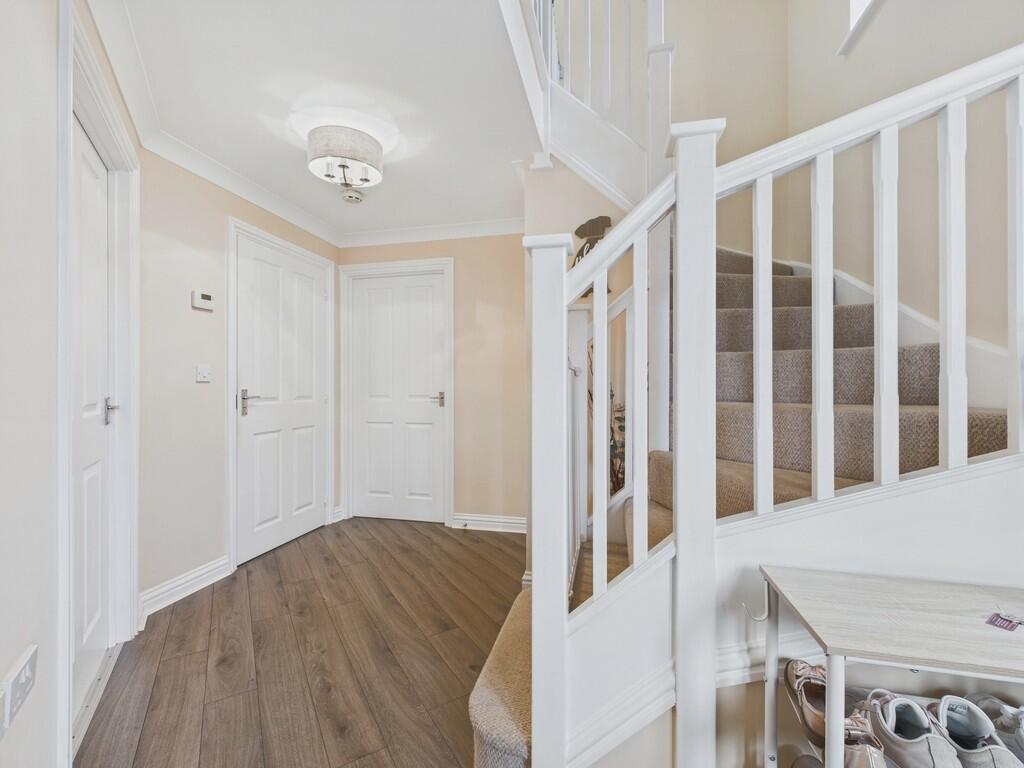 CAM04273G0-PR0098...