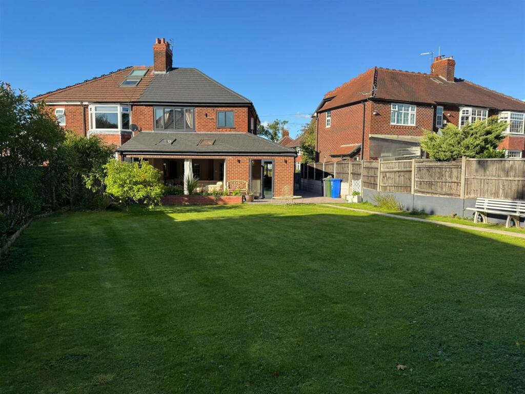 WhatsApp Image 2025-09-25 at 15.07.22 (6).jpeg