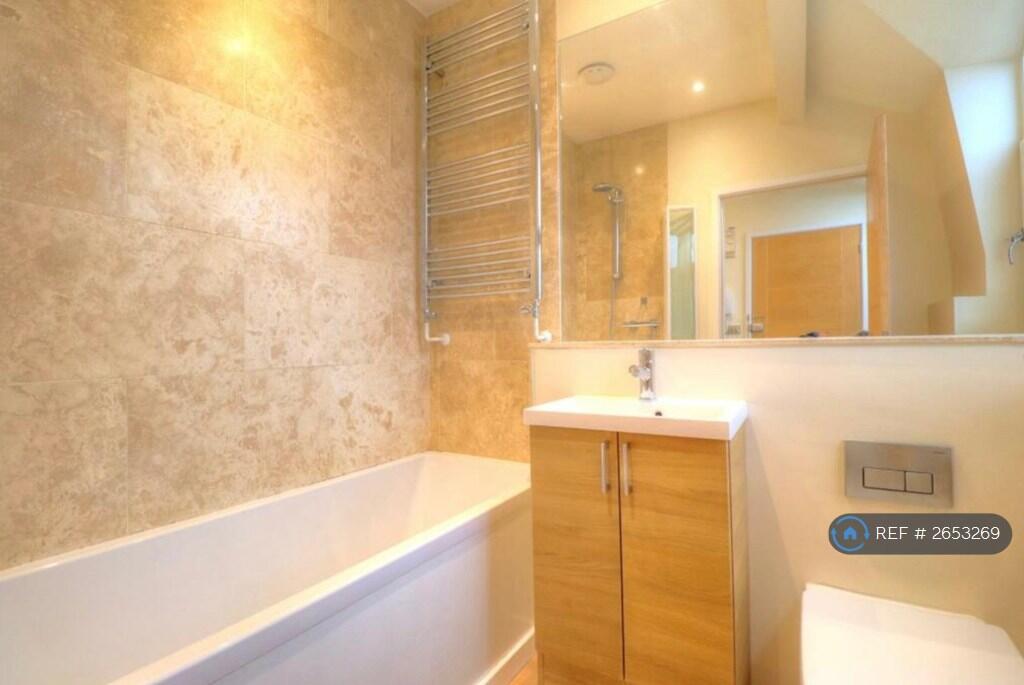 Modern Bathroom 