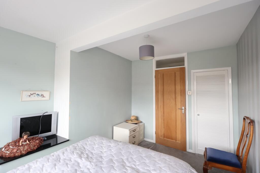 Hunters Way, Uckfield, TN22