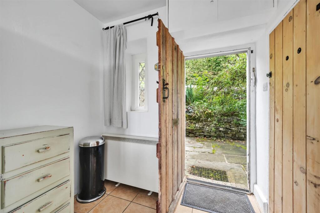 Saxton Mee  48 Middle Row 0016.jpg