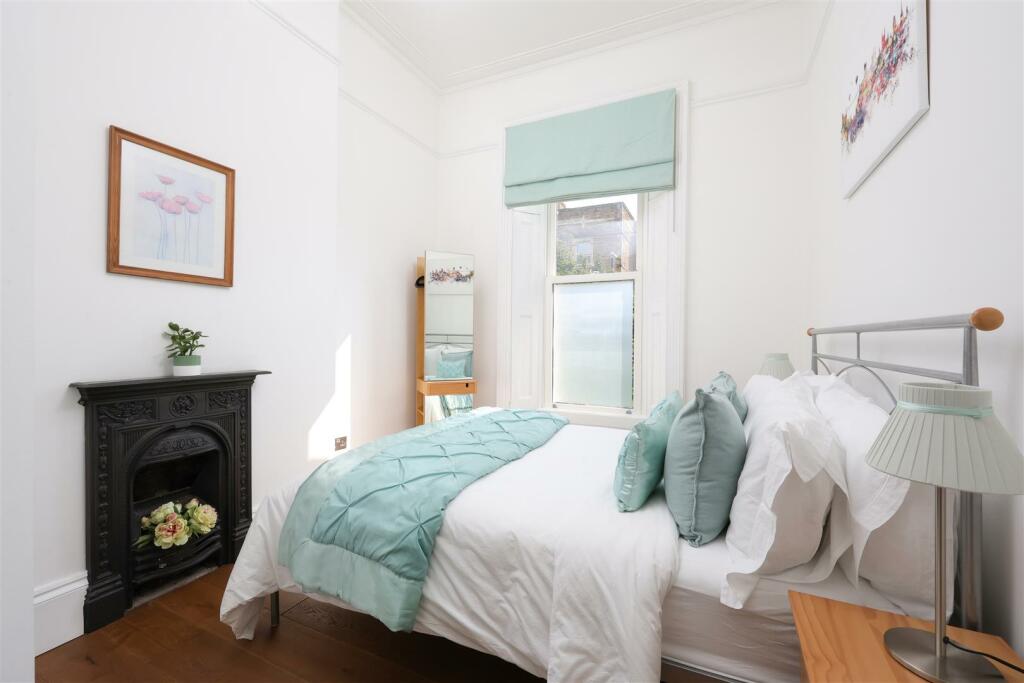 GF 23 Beaconsfield Road 6.JPG