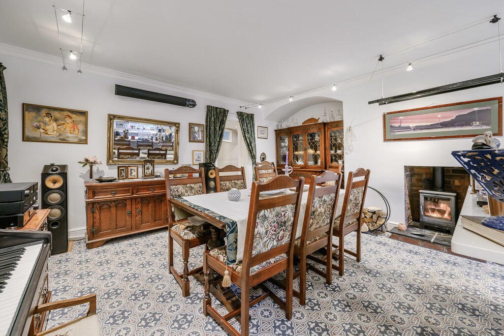 Dining Kitchen 3