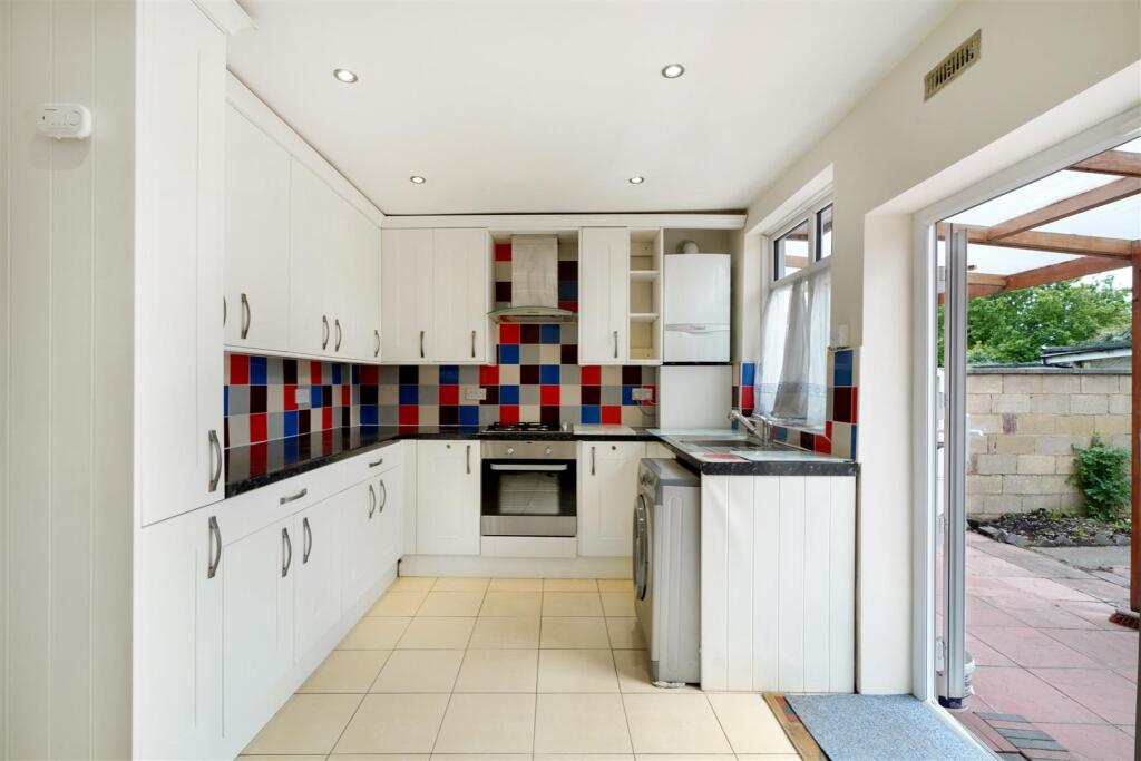 3 Maswell Park Crescent - kMmy0ctdQ7cguYe0FpoZ.jpg