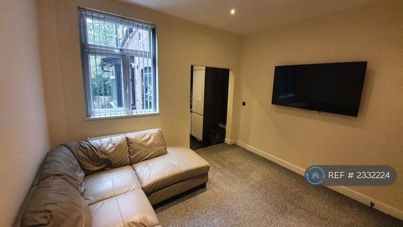 Lounge/Kitchen
