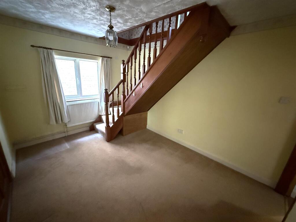 reception room centre.jpg