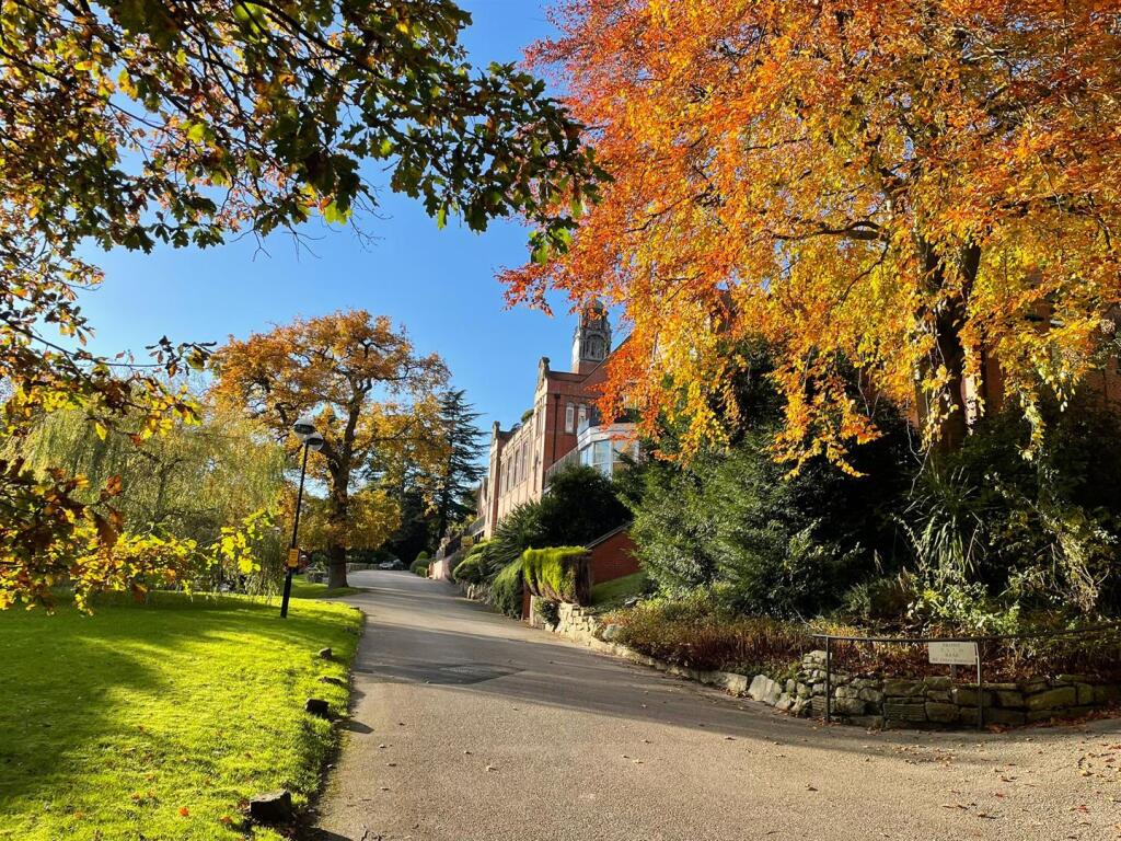 Vendors photo of the setting in Autumn