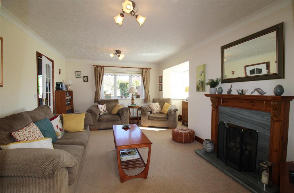 Living Dining Room