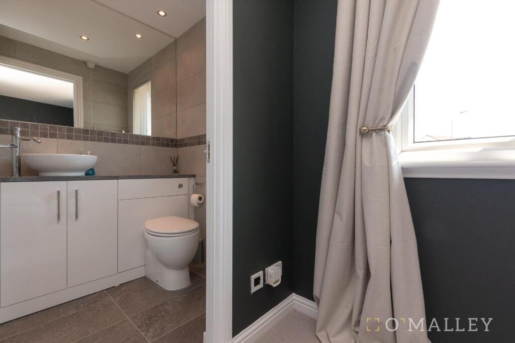 Bedroom 2 En-Suite
