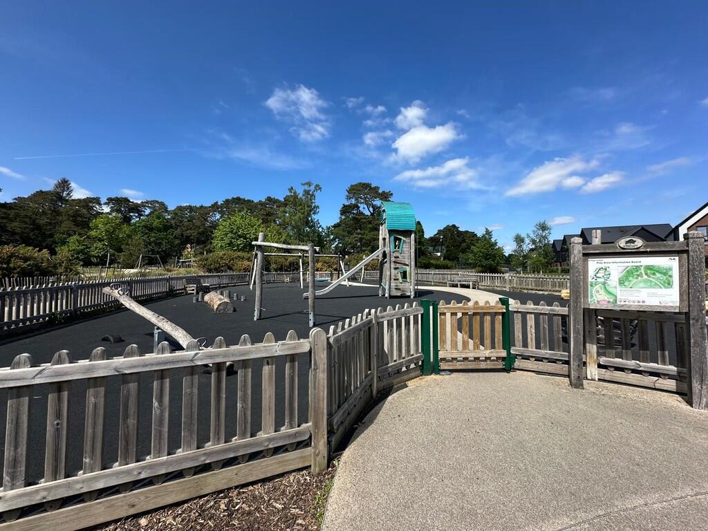 IMG-20250508-WA00...