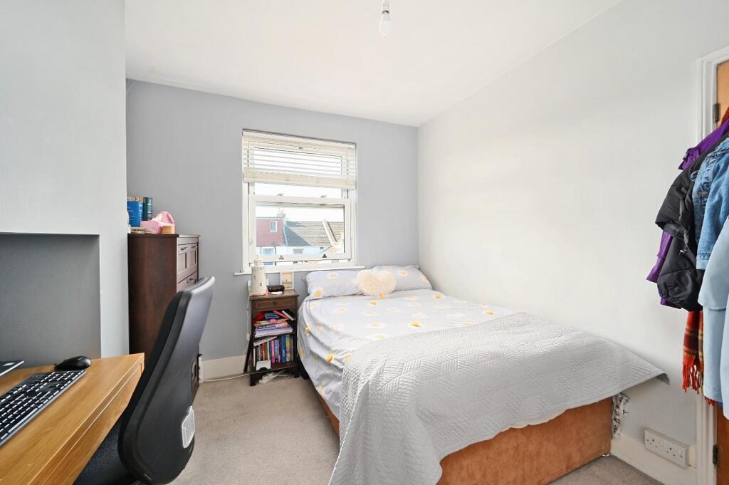 26 Livingstone rd bn3 (20).jpg