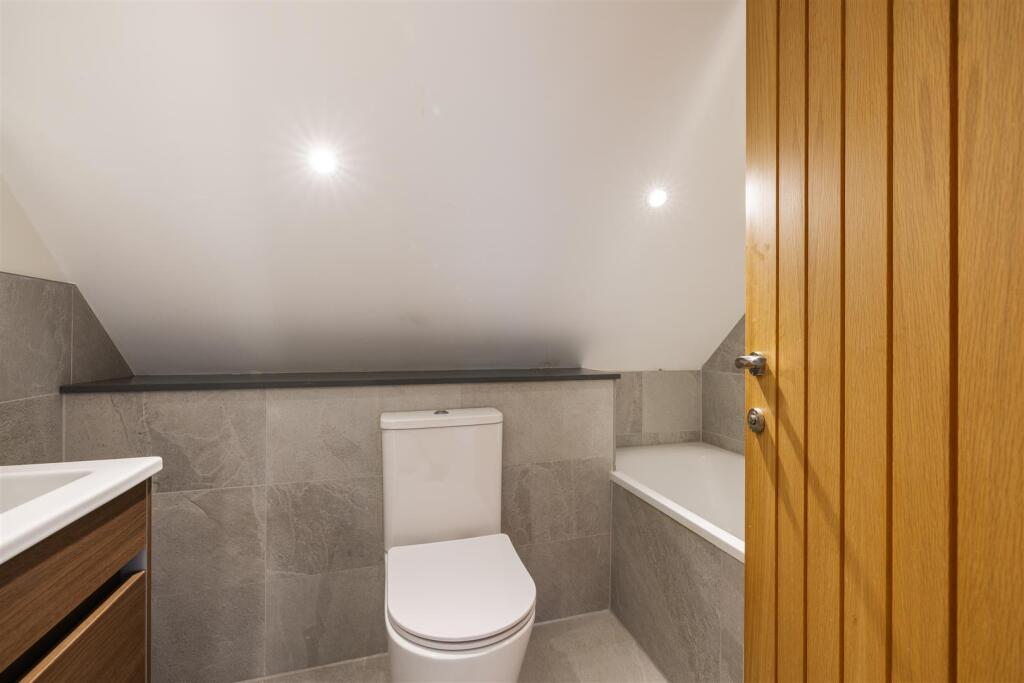 Sewardstone Road E4