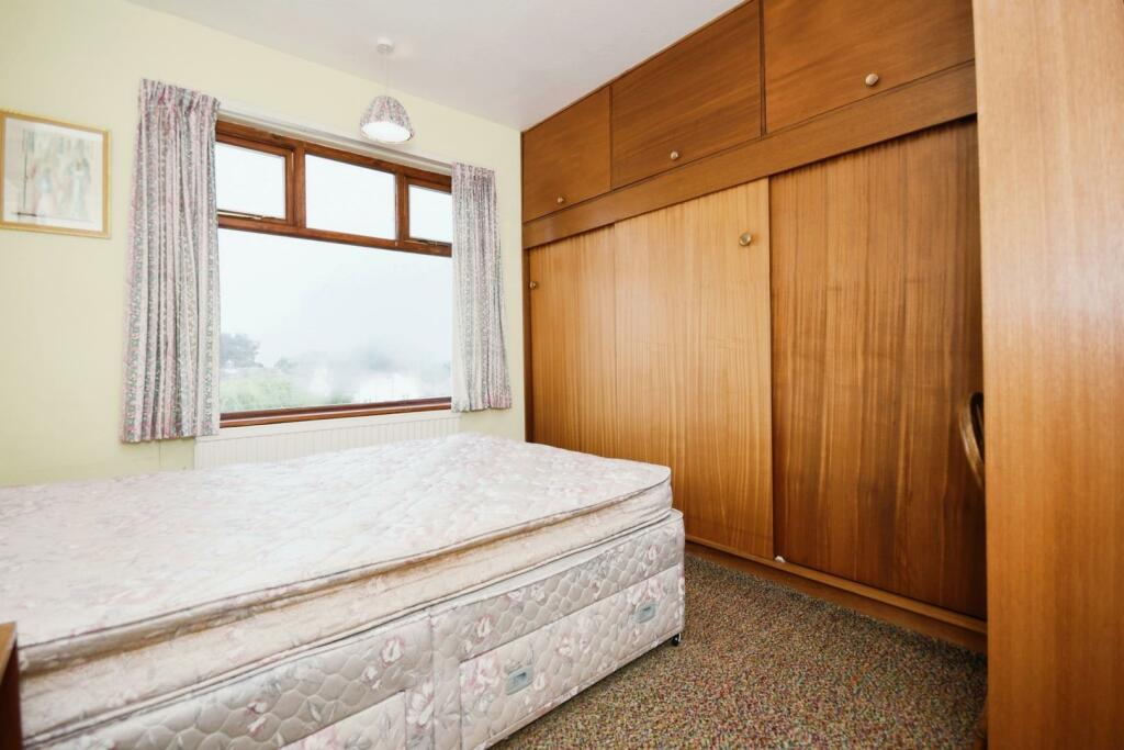 BEDROOM NO.2