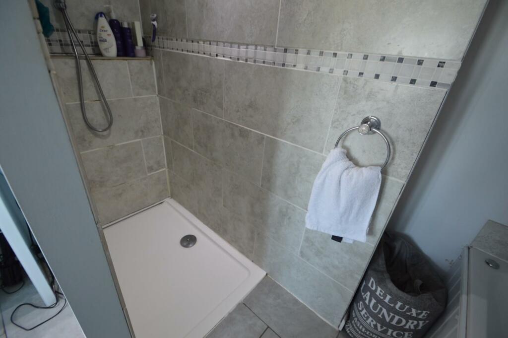 Ensuite to bedroom two