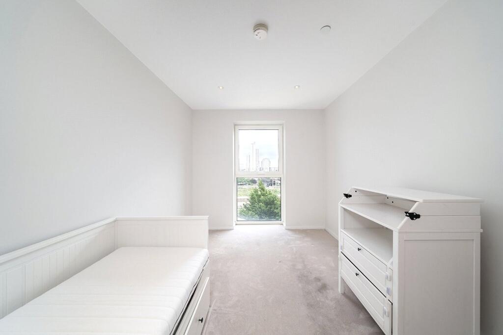 Lantana Heights, E20