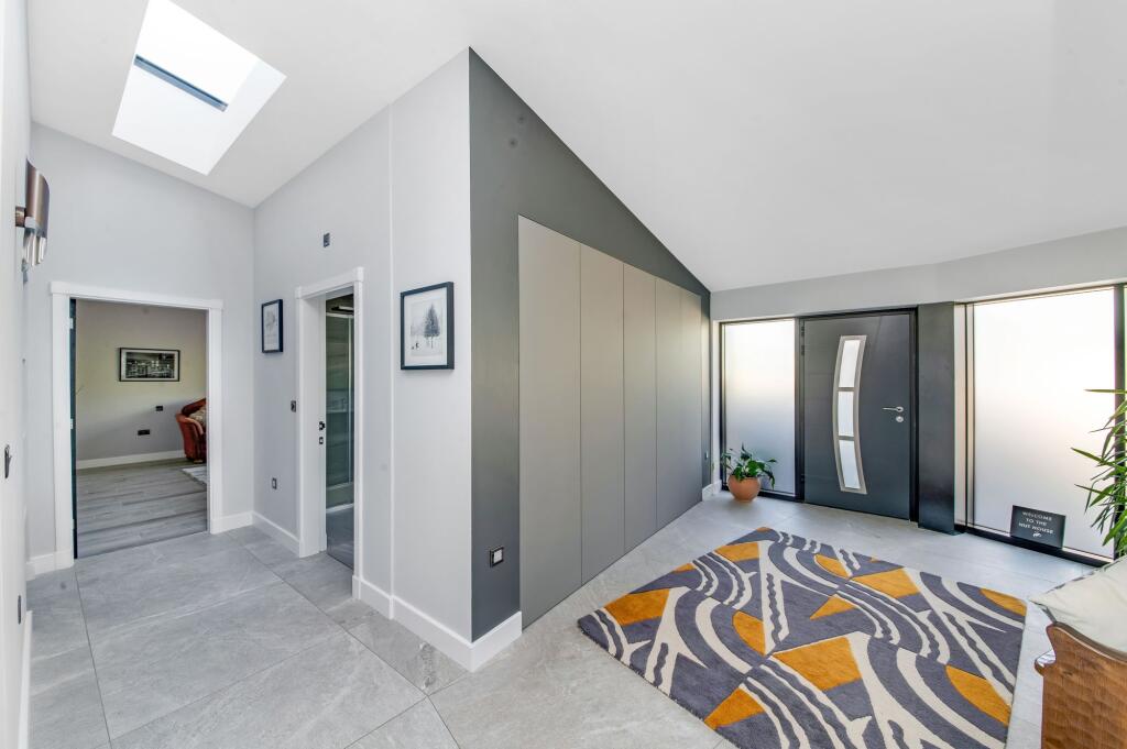 ENTRANCE HALLWAY